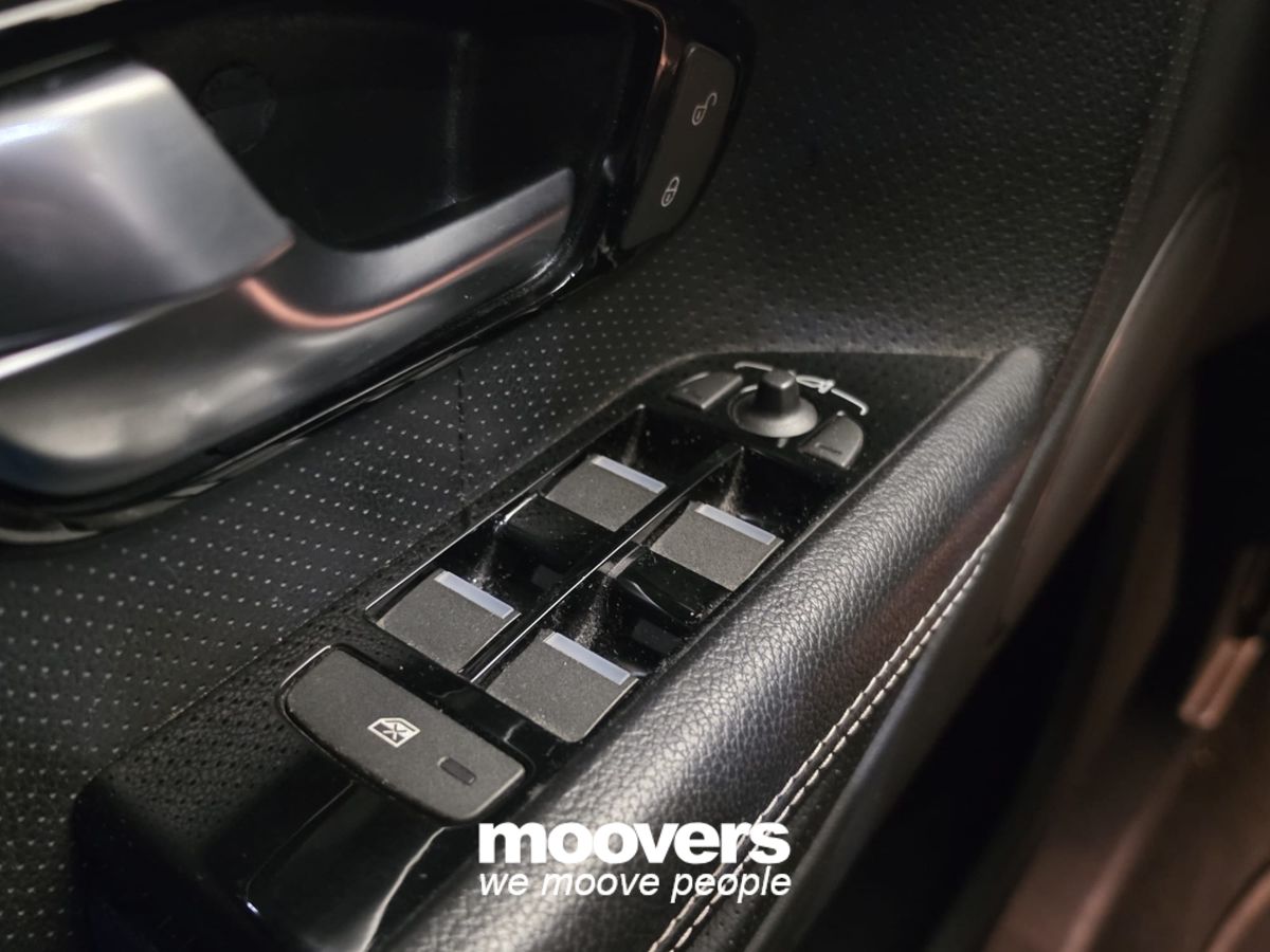 LAND ROVER Range Rover Evoque 2.2 Sd4 5p. Dynamic